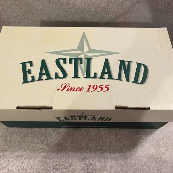 🐻Size 7.5 - Eastland - Tan Loafers - Picture 6 of 7